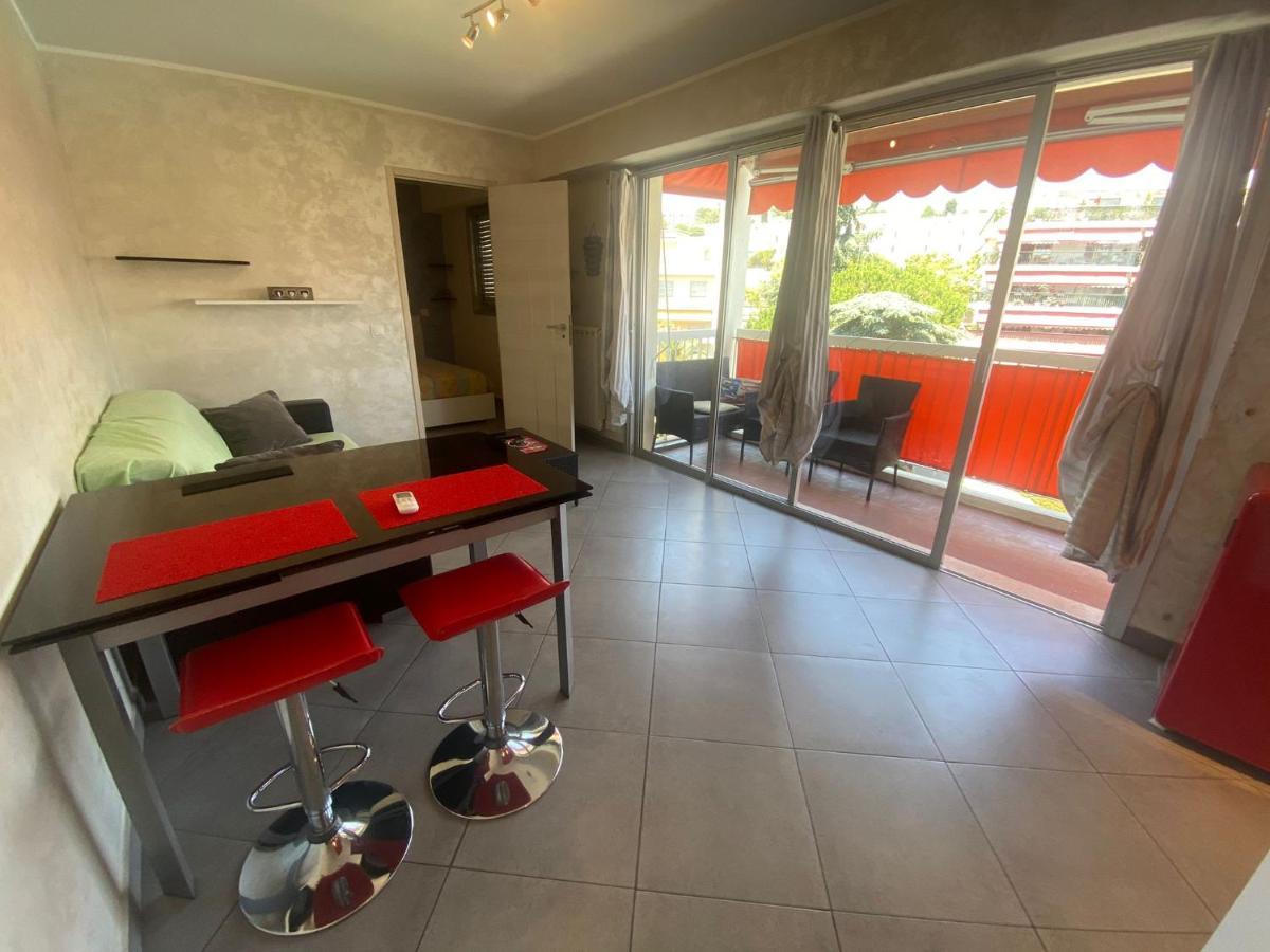 Superbe 2 Pièces Appartement à 5min de la Mer Free WIFI et PARKING Nice Exterior foto